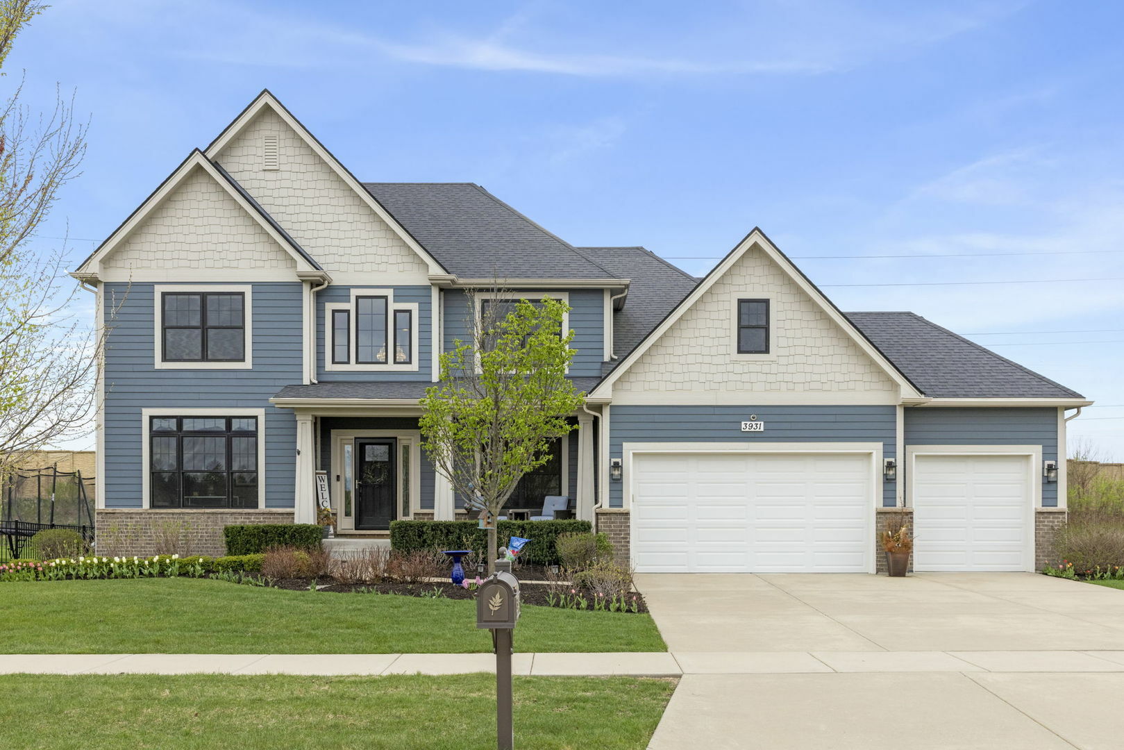 Property Photo: 3931 Mahogany Lane IL 60564