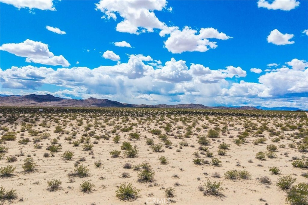 Property Photo: 63 Lucille Lane CA 92252