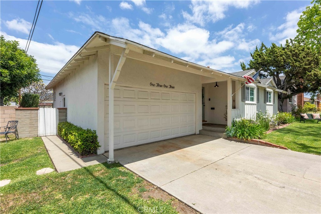 Property Photo: 1313 Sudene Avenue CA 92831
