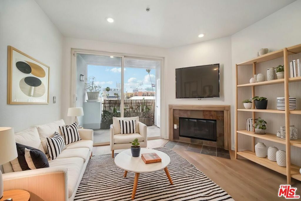 Property Photo:  6038 Carlton Way 302  CA 90028 