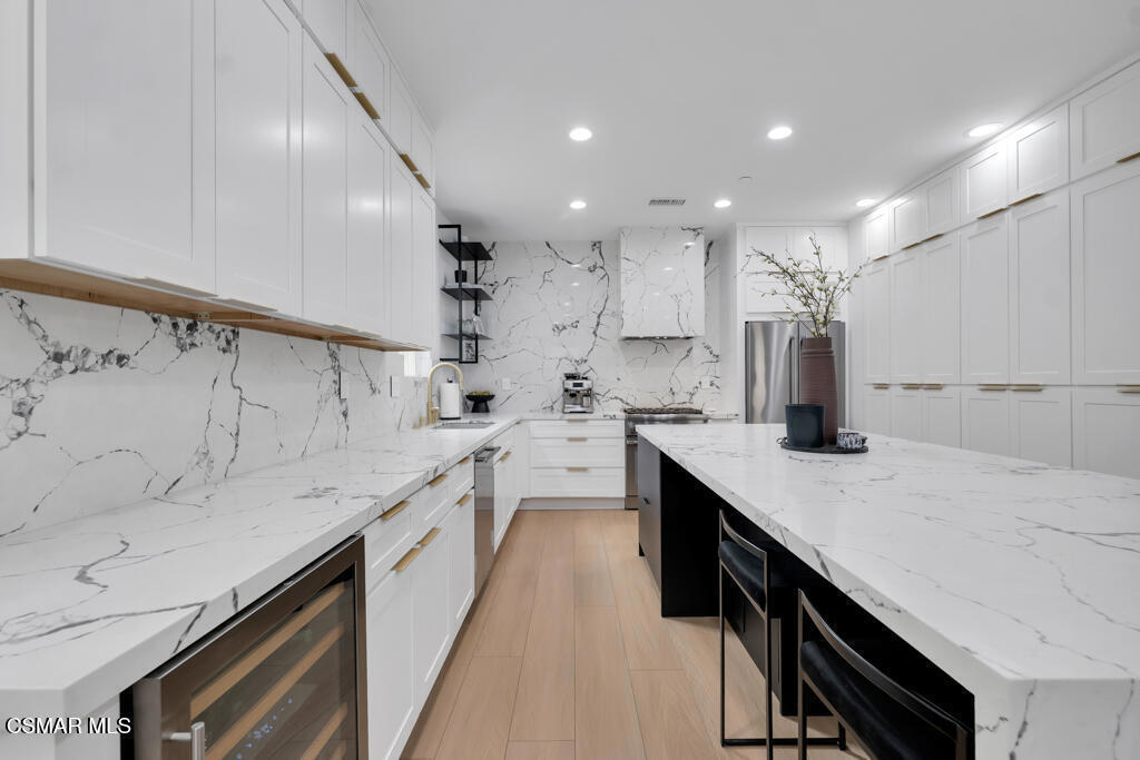 Property Photo: 186 Townsite Promenade CA 93010