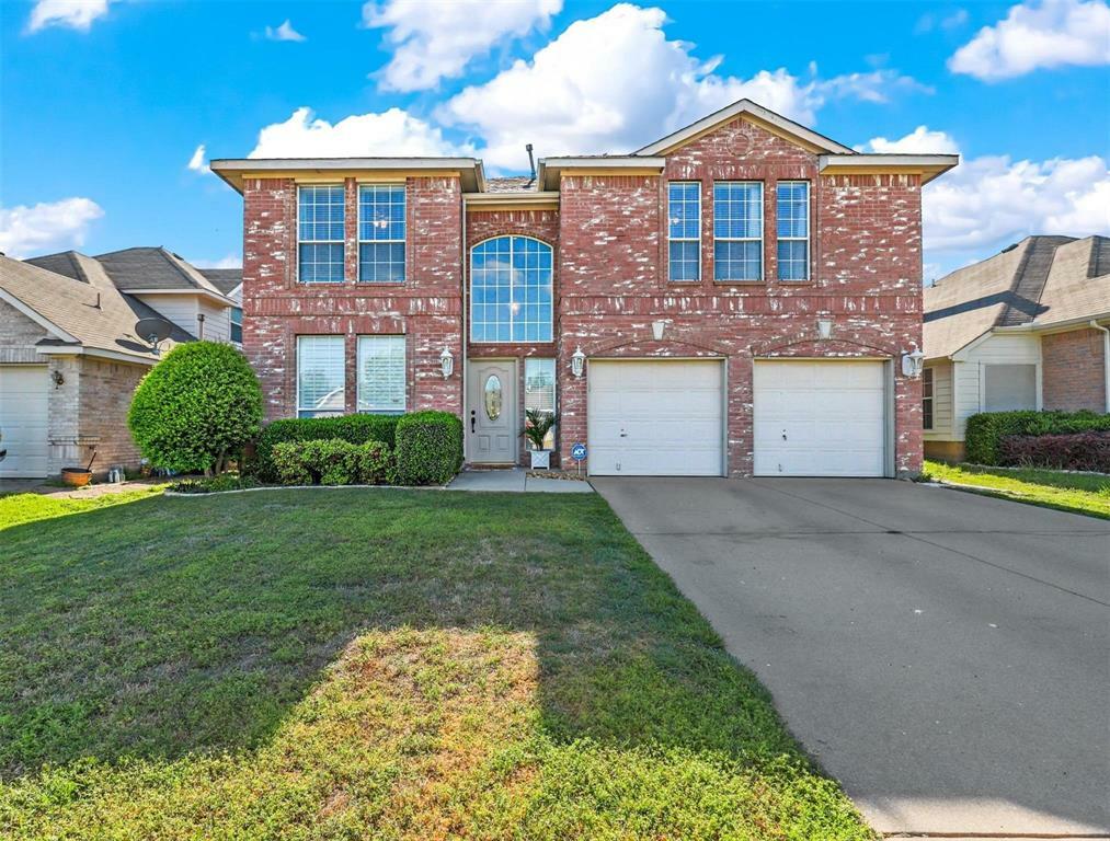 Property Photo:  617 Crystal Brook Drive  TX 76179 