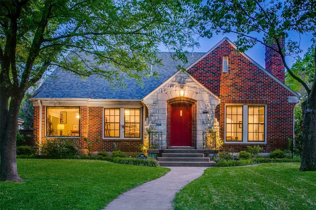 Property Photo: 1910 Marydale Drive TX 75208
