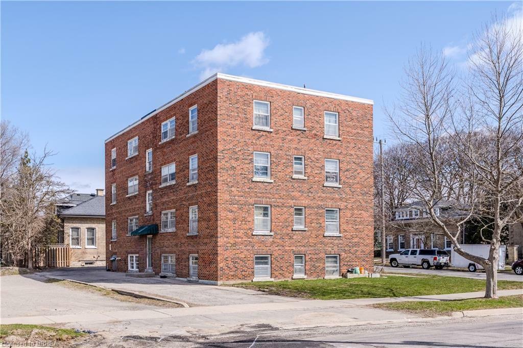 Property Photo: 88 Charlotte Street ON N3T 2X3
