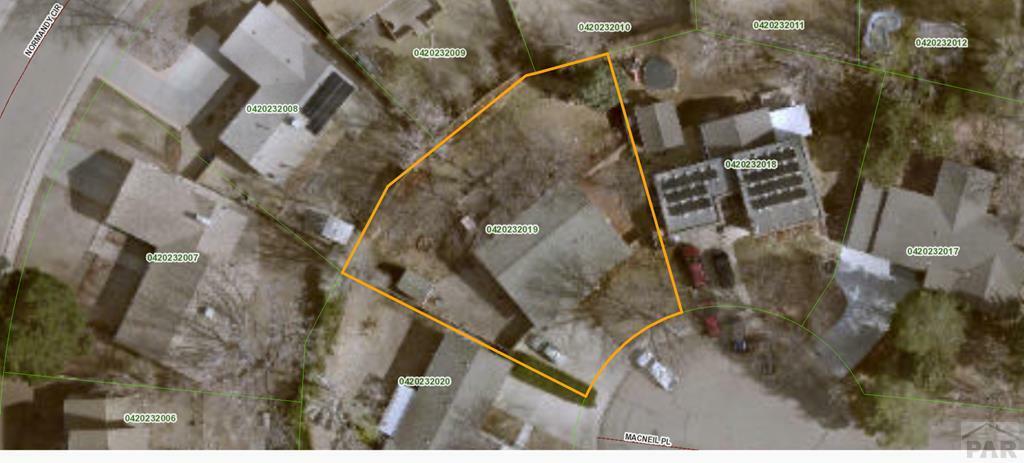 Property Photo: 178 Macneil Place CO 81001