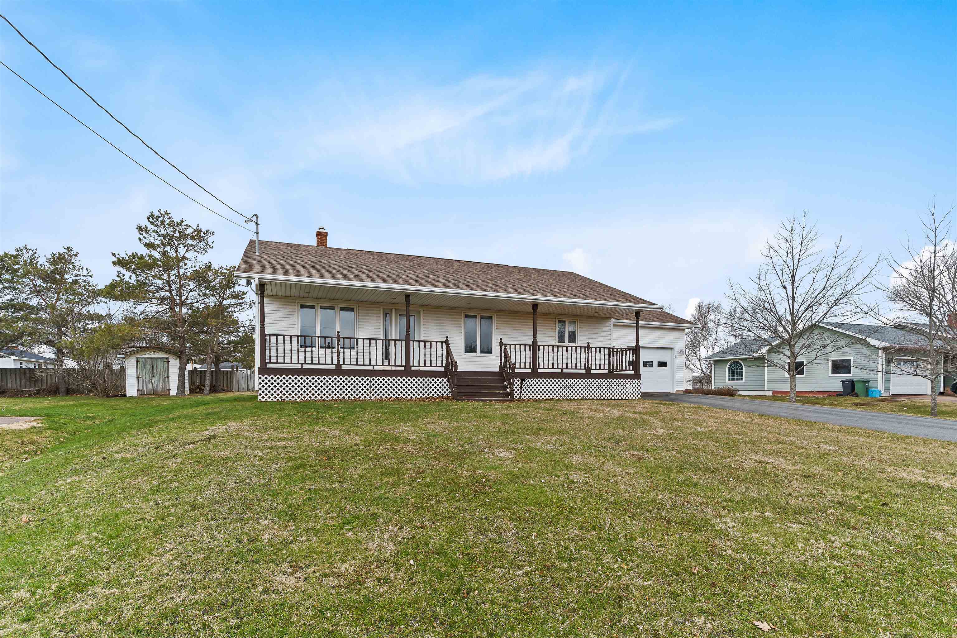 Property Photo: 6 Gillis Street PE C0B 1T0