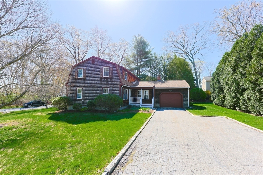 Property Photo: 24 Ivy Ln MA 01757