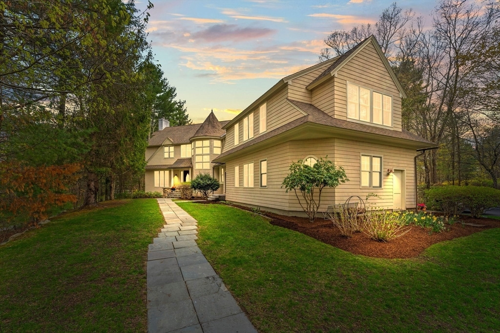 Property Photo: 3 Drumlin Rd MA 02493
