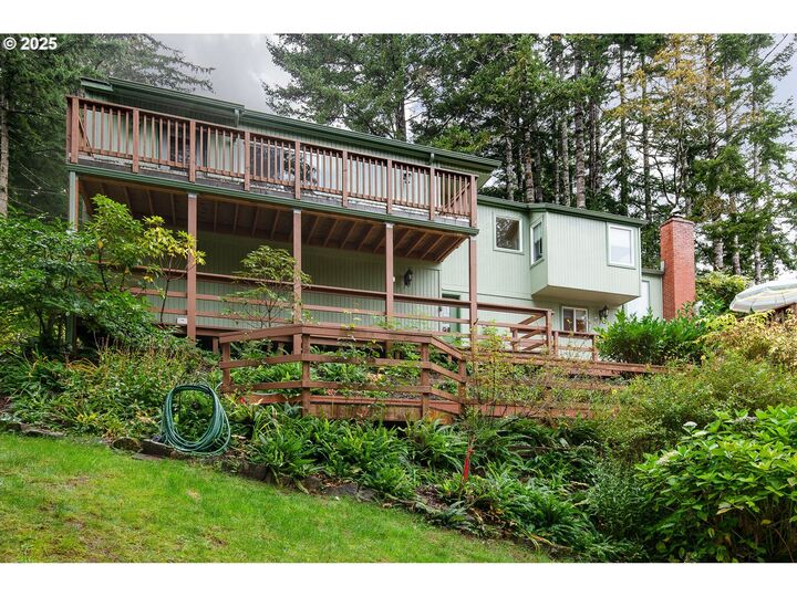 Property Photo: 5001 Ford Way OR 97439