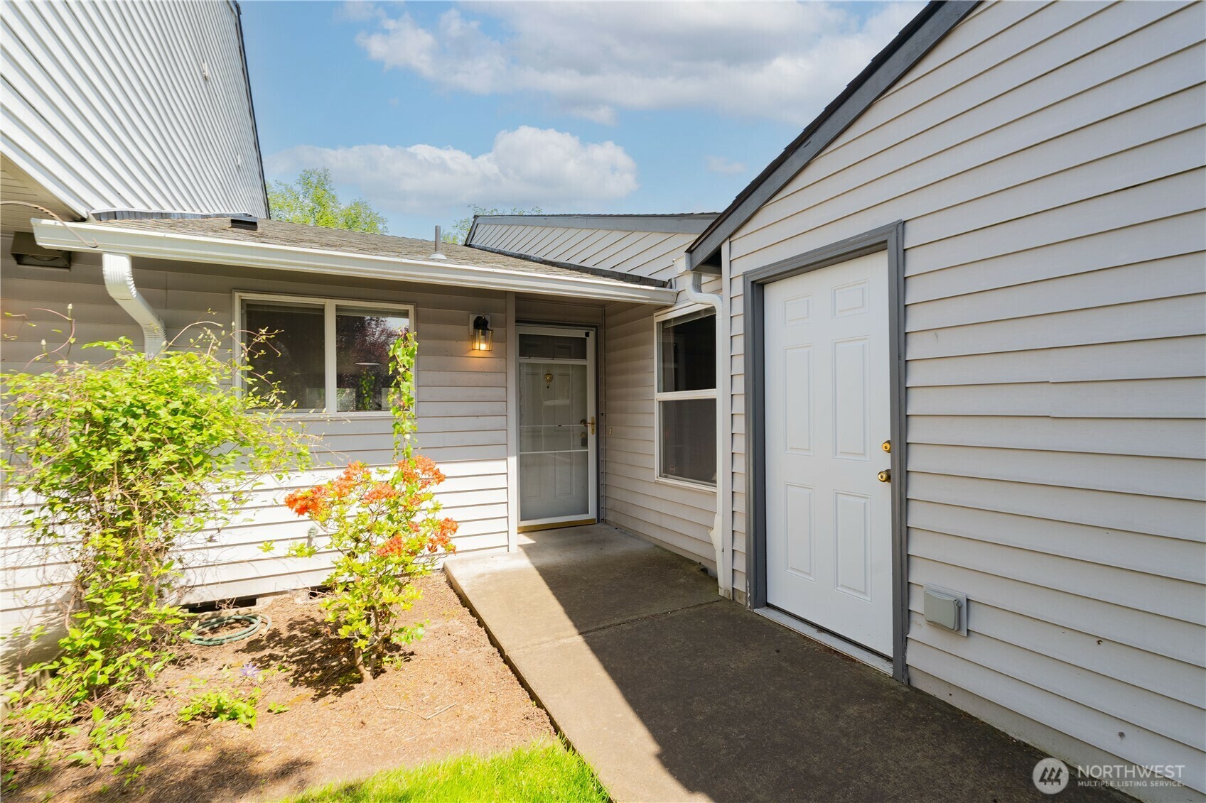Property Photo: 5301 Plomondon St A4 WA 98661