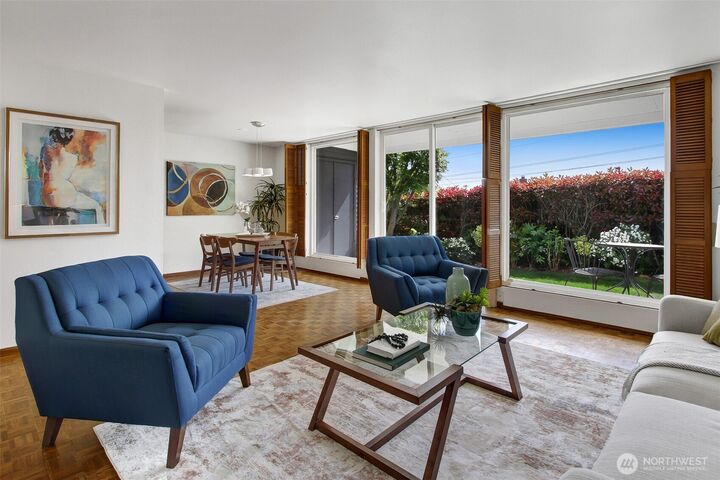 Property Photo:  500 W Olympic Place 104  WA 98119 