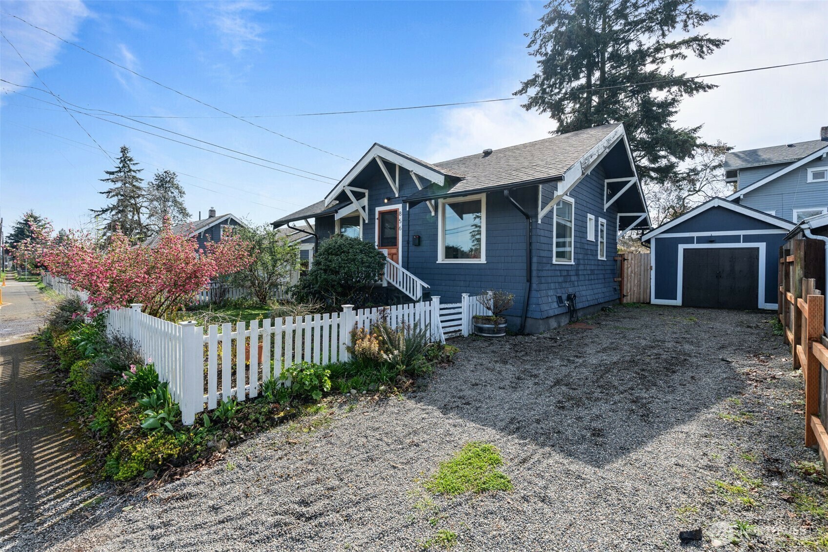 Property Photo: 856 E Division Lane WA 98404