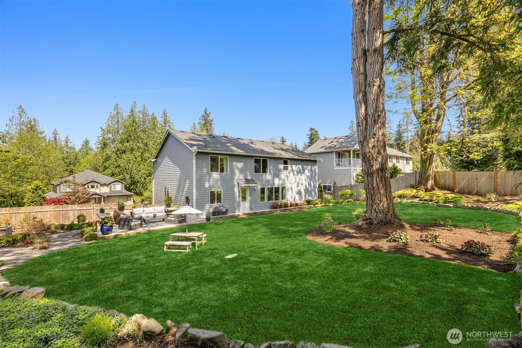 Property Photo:  9165  Burlingame Court NE  WA 98110 