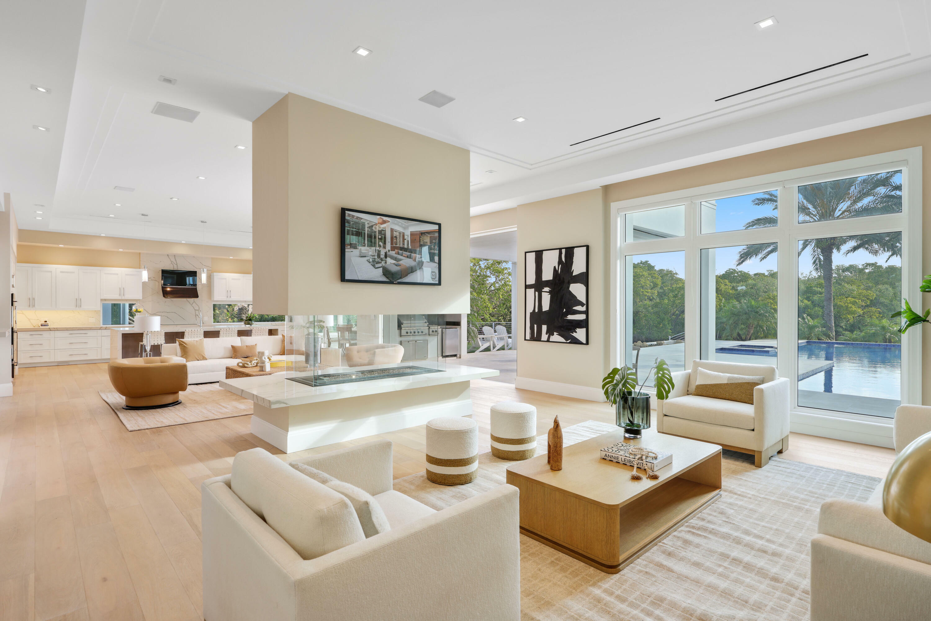 Property Photo: 551 NE Waterway Lane FL 33432