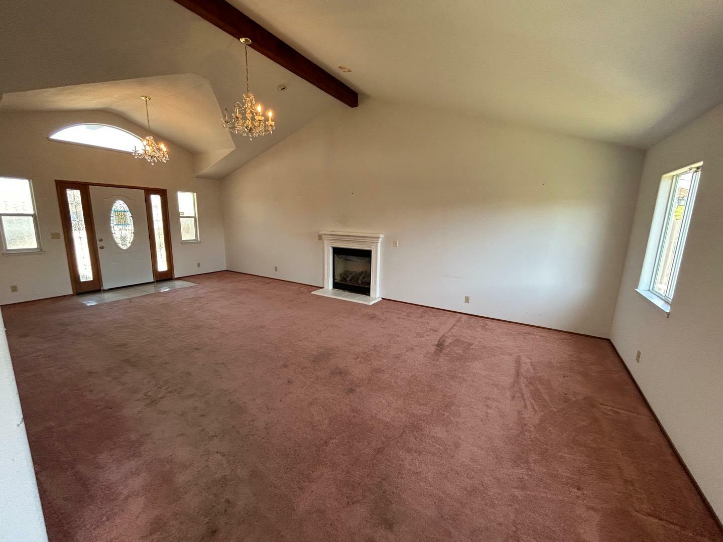 Property Photo: 983 Flint Way CA 93907