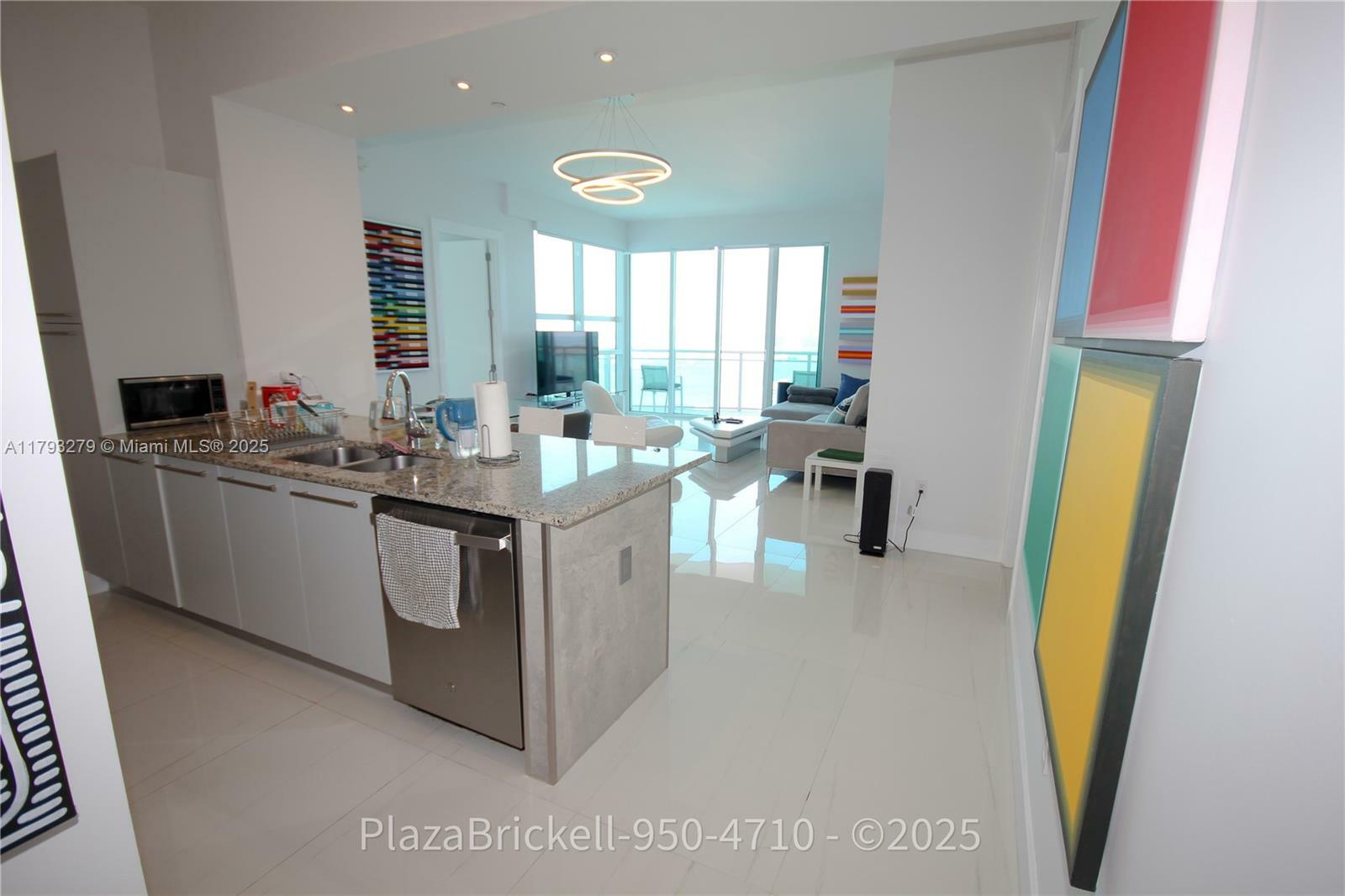 Property Photo: 950 Brickell Bay Dr 4710 FL 33131