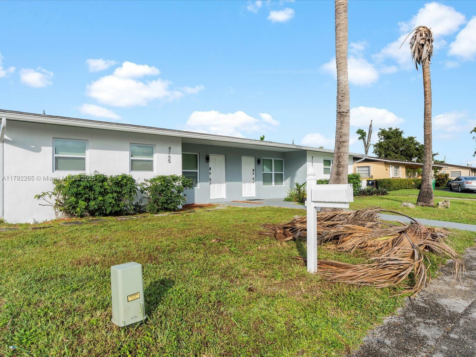 Property Photo: 4761 SW 43rd Ter FL 33314