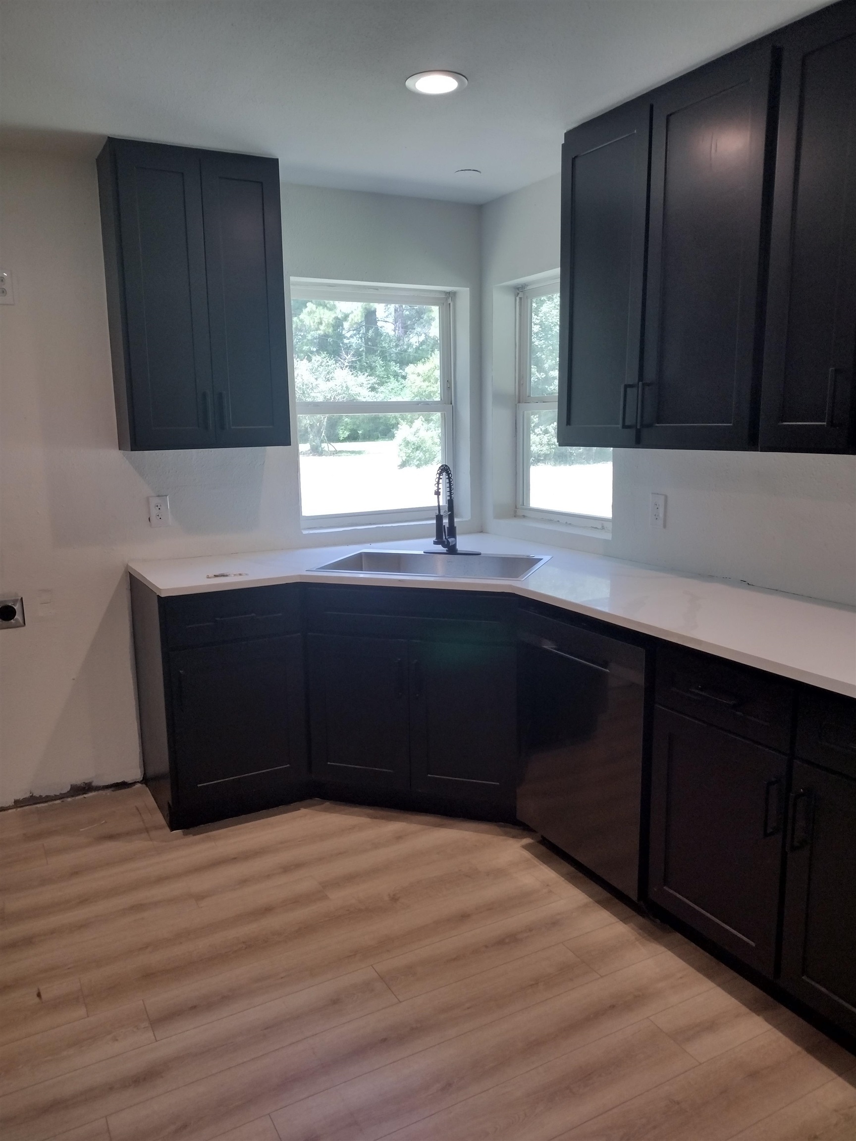Property Photo:  190 Oldbury  TX 77662 