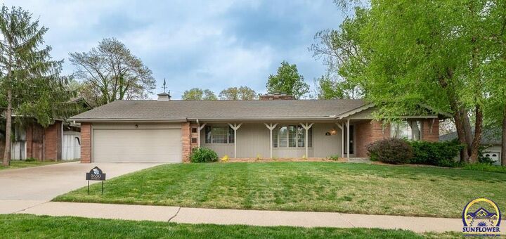 Property Photo:  1650 SW Withdean Rd  KS 66611 
