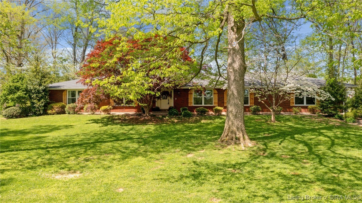 Property Photo: 800 Yankee Way SW IN 47112
