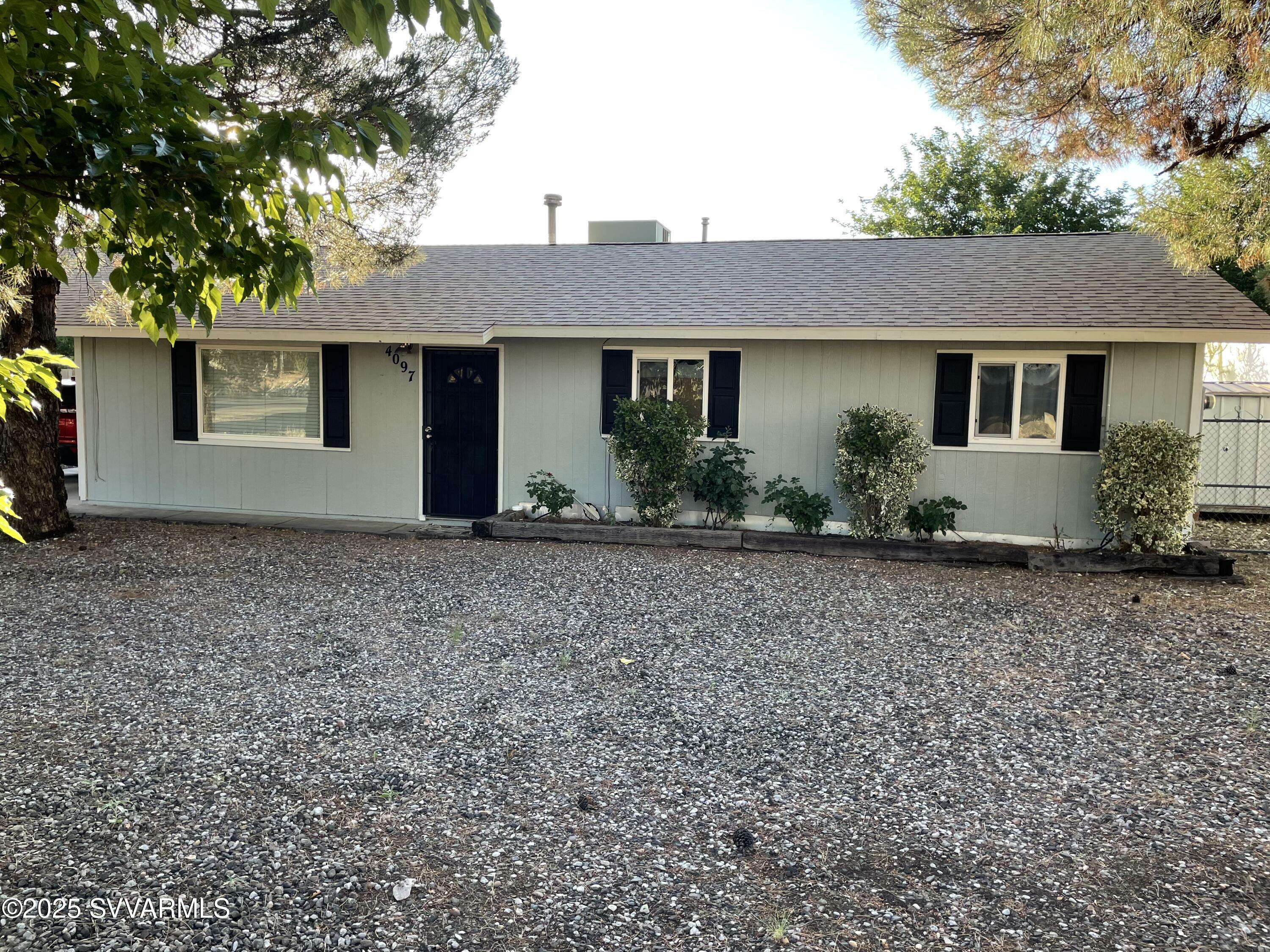 Property Photo: 4097 E Del Rio Dr Drive AZ 86326