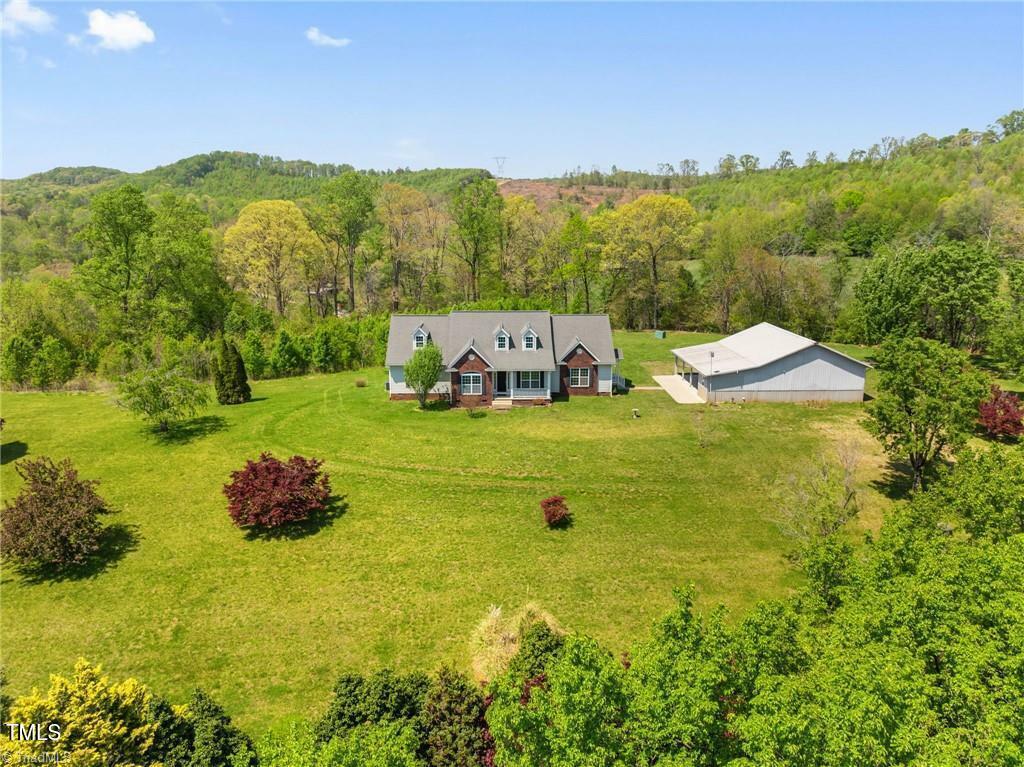 Property Photo: 1046 Linneys Mill Road NC 28689