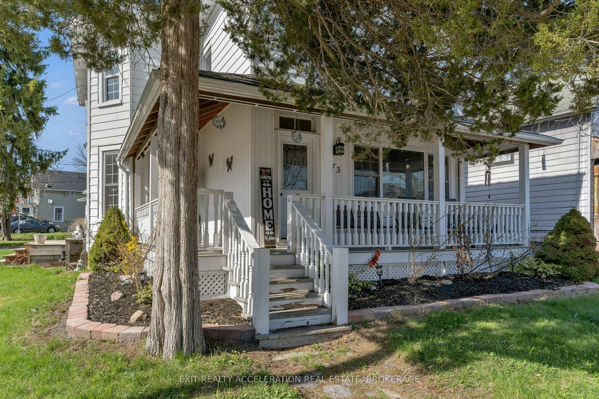 Property Photo: 273 Dundas Street ON K0K 1X0