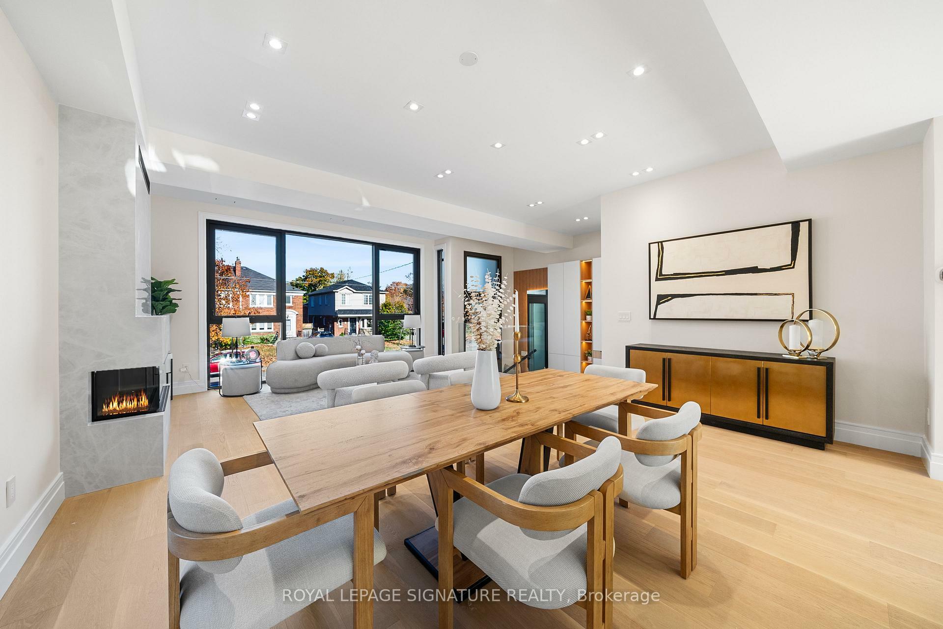 Property Photo: 551 Broadway Avenue ON M4G 2S2