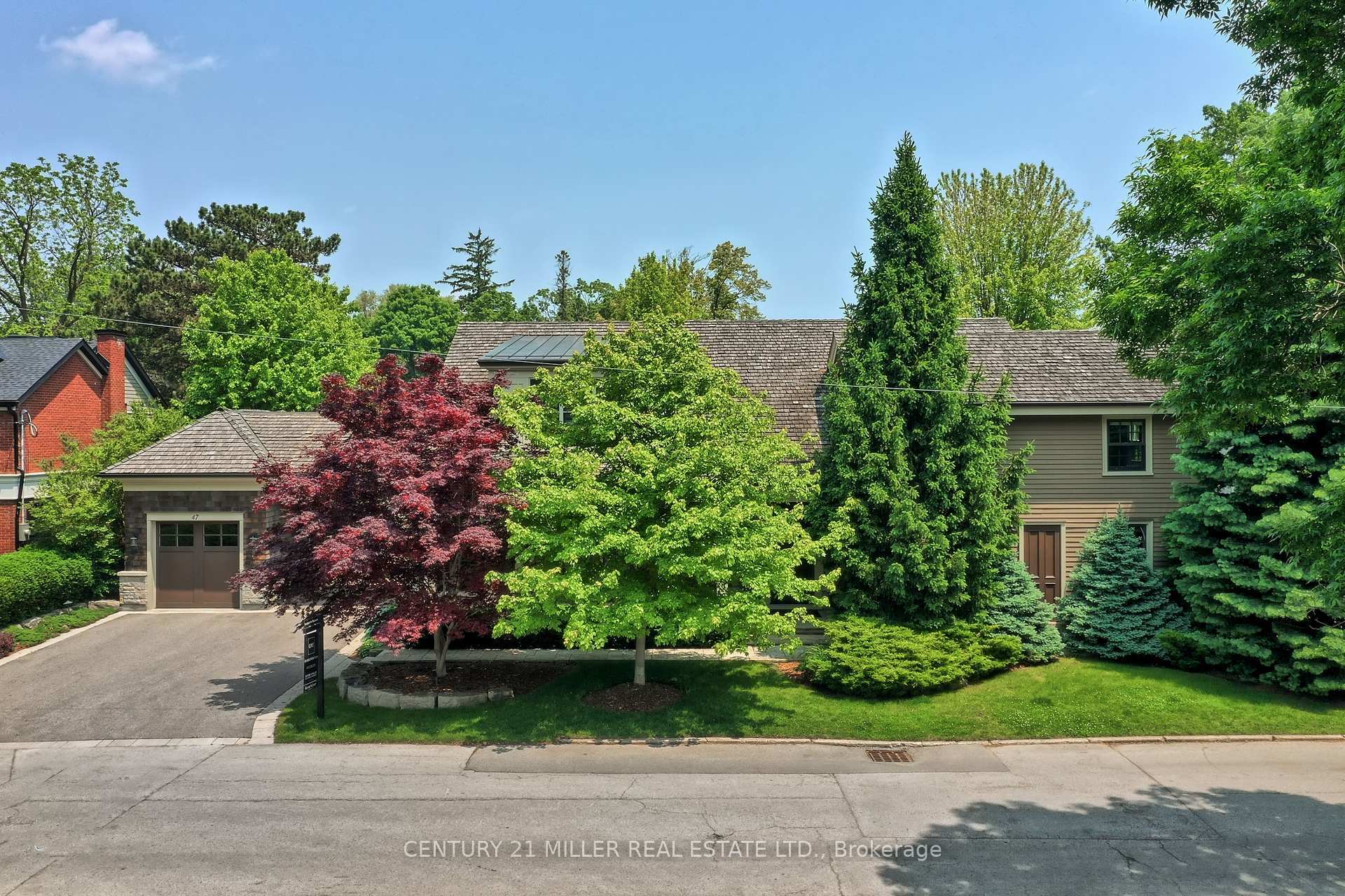 Property Photo: 47 Allan Street ON L6J 3M7