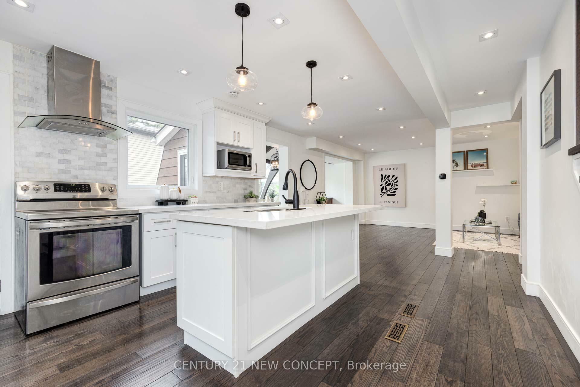 139 Avenue Road  Richmond Hill ON L4C 4Z6 photo