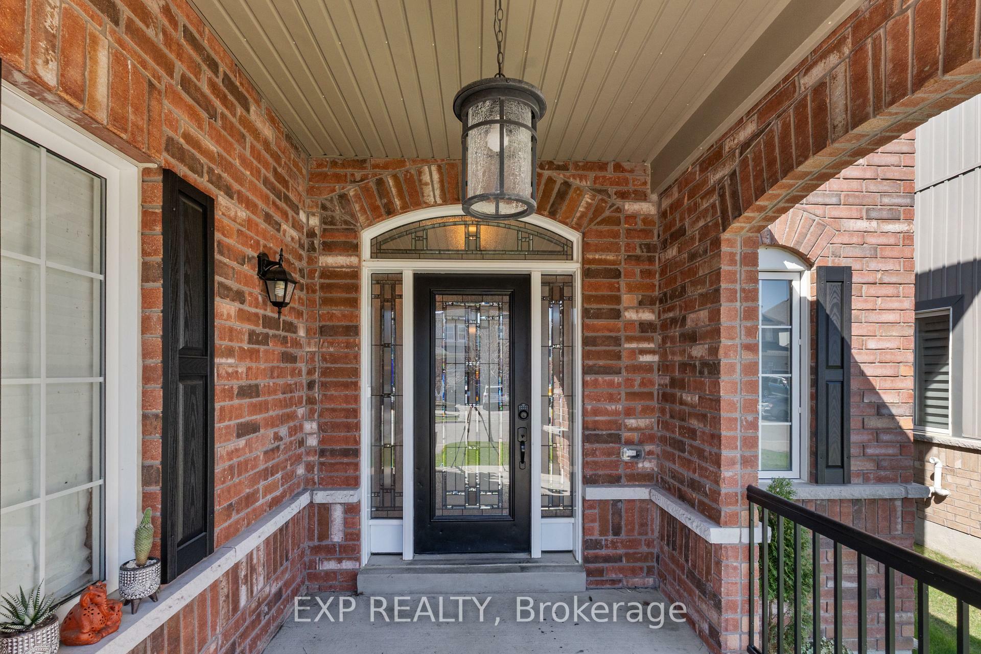 Property Photo: 193 Kenneth Cole Drive ON L1C 0S6