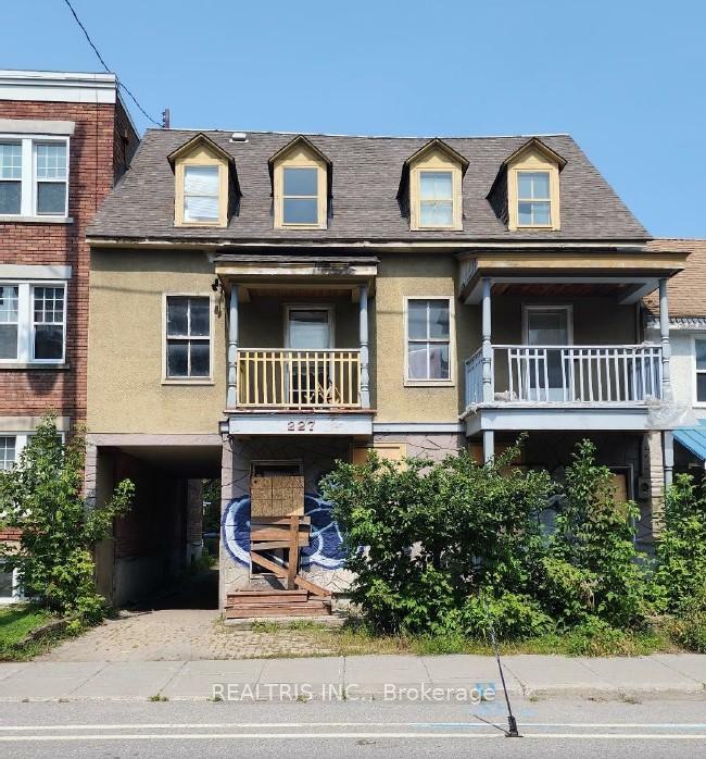 227-229 St. Patrick Street  Lower Town - Sandy Hill ON K1N 5K2 photo