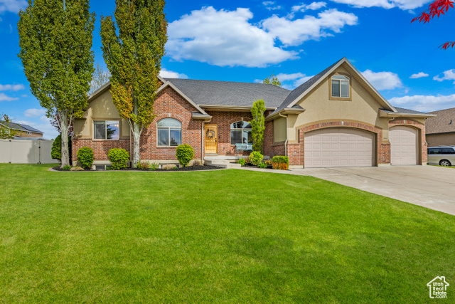 Property Photo: 454 N 3550 W UT 84041