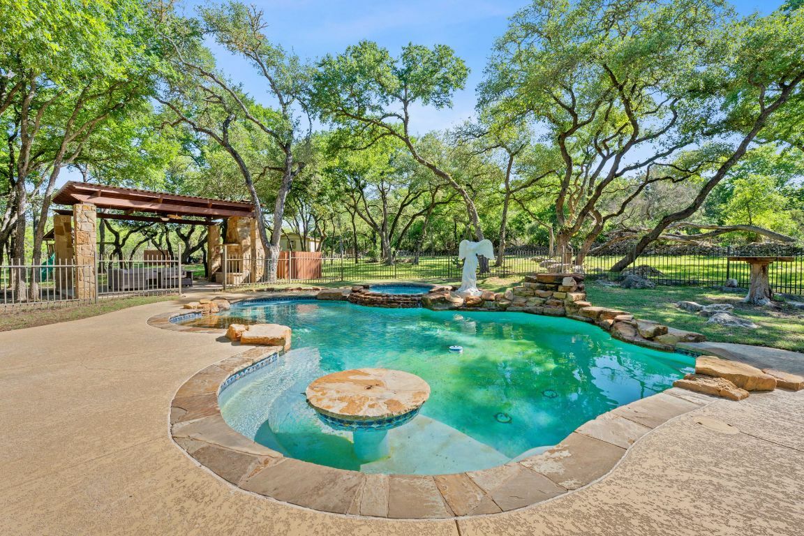 1343 Little Bear Road  Buda TX 78610 photo
