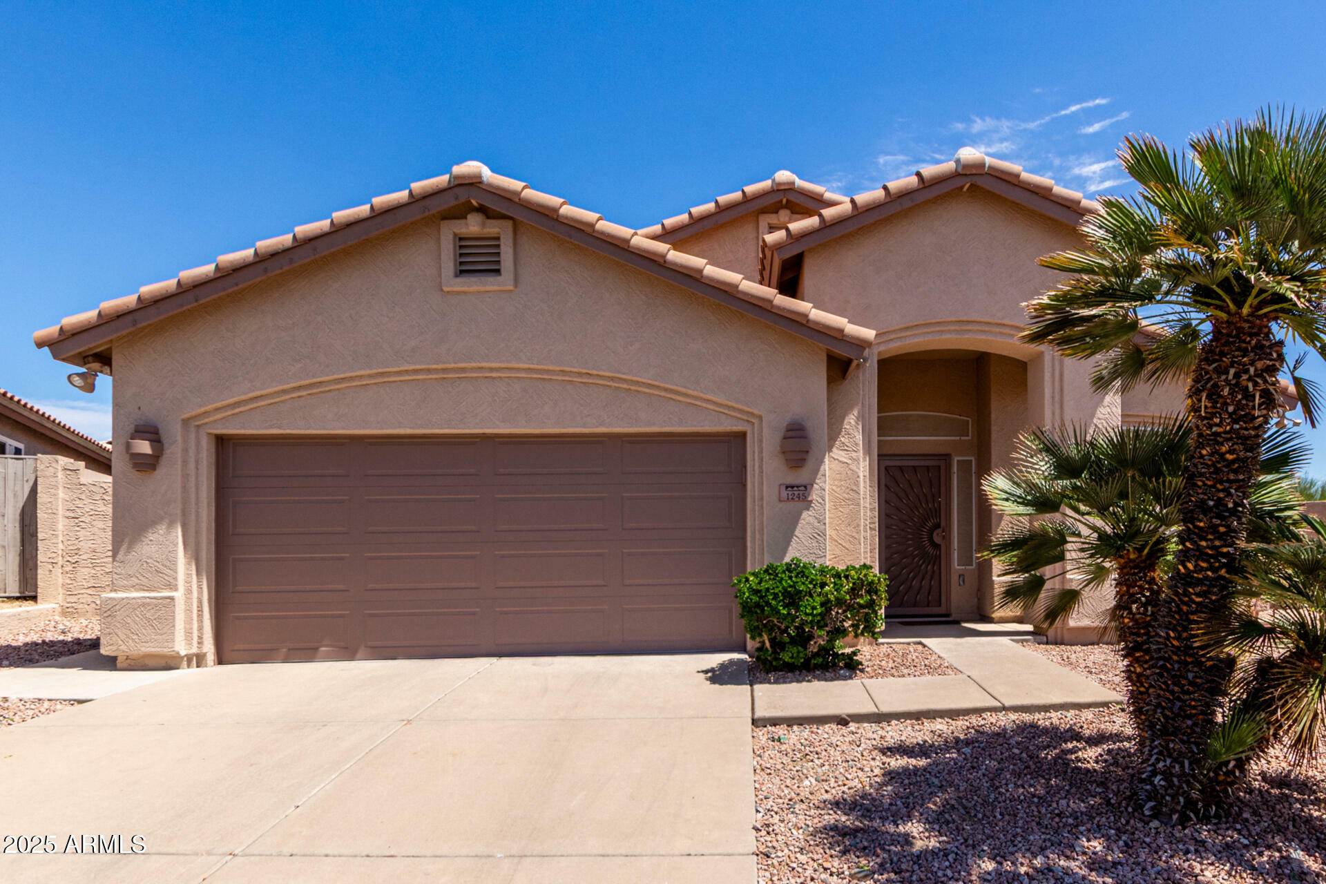 Property Photo: 1245 E Emile Zola Avenue AZ 85022