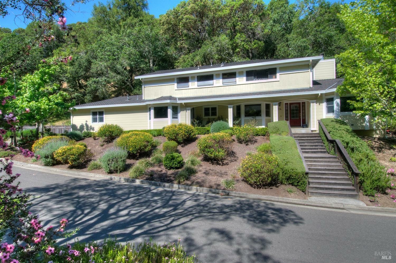 24 Wentworth Lane  Novato CA 94949 photo