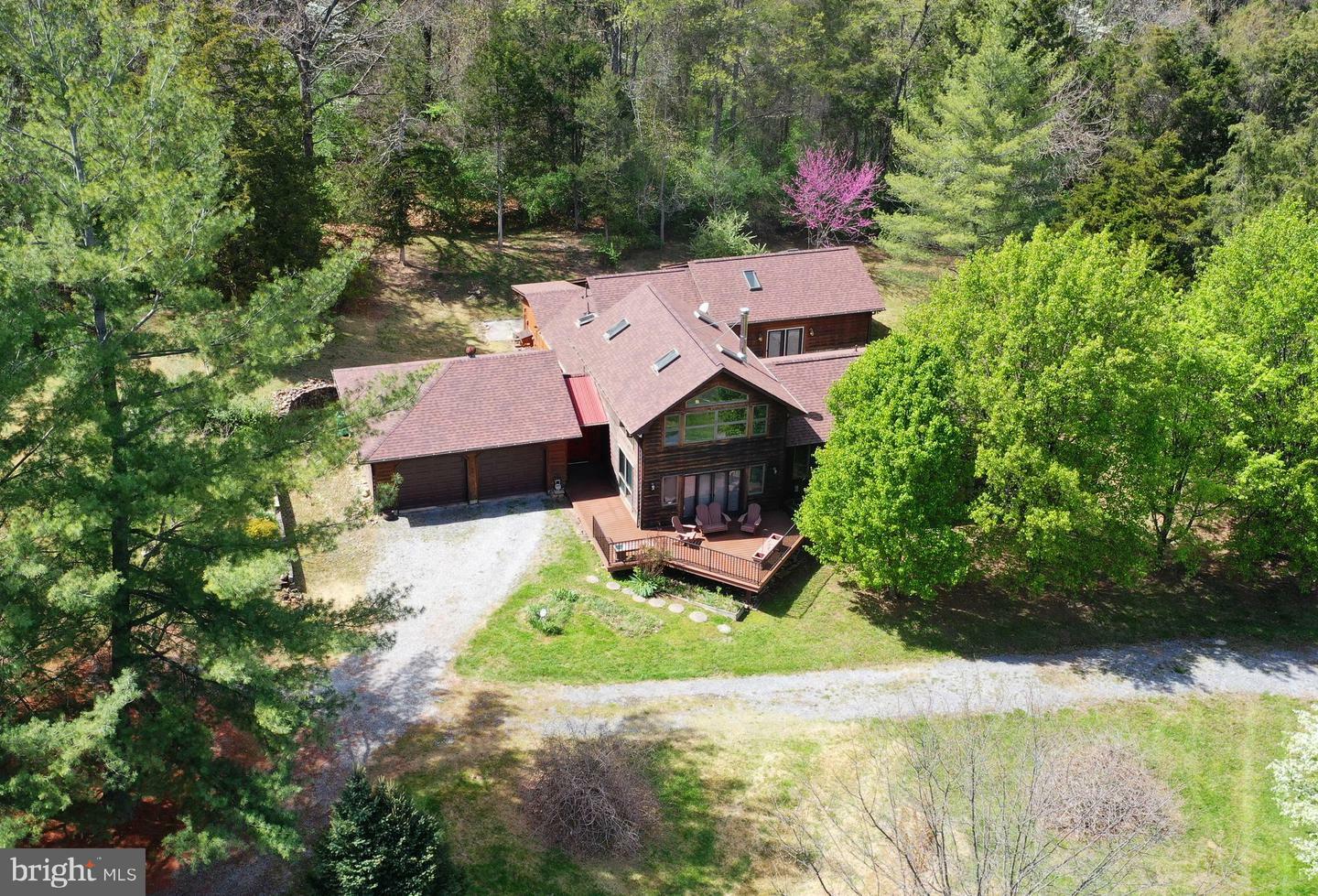 Property Photo: 448 Shenandoah River Lane VA 22630
