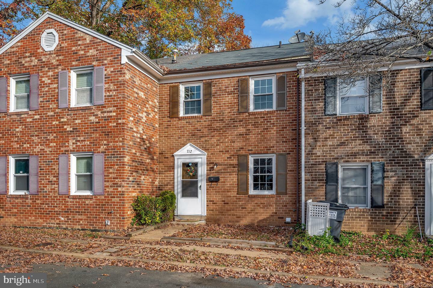 Property Photo: 712 Olde Greenwich Circle VA 22408