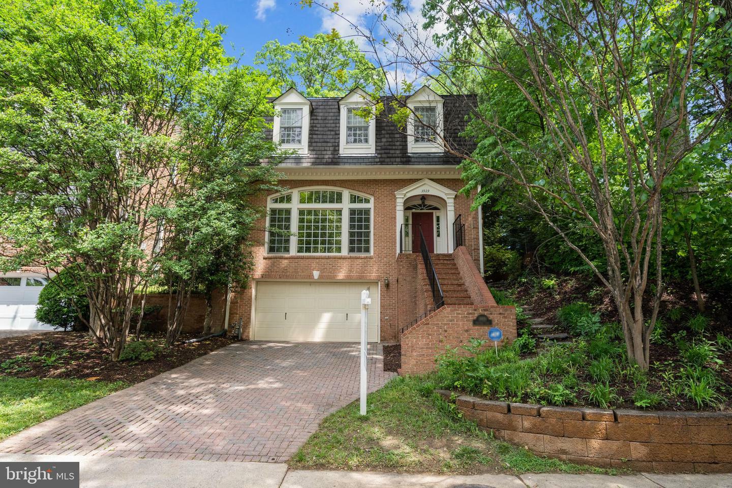 Property Photo: 3929 Vacation Lane VA 22207
