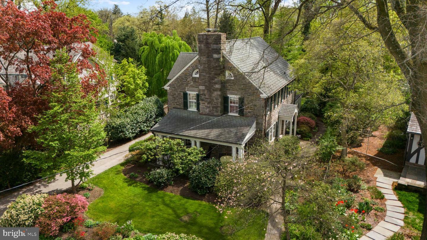 Property Photo: 7946 Pleasant Street PA 19038