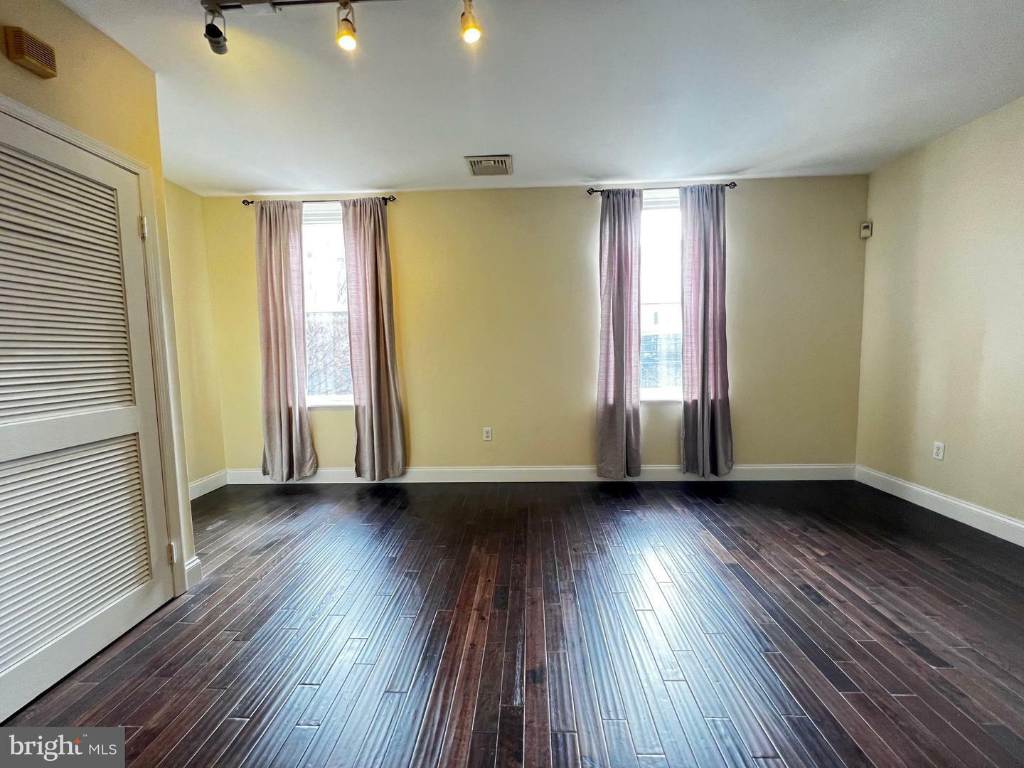 Property Photo: 443 Fairmount Avenue D PA 19123