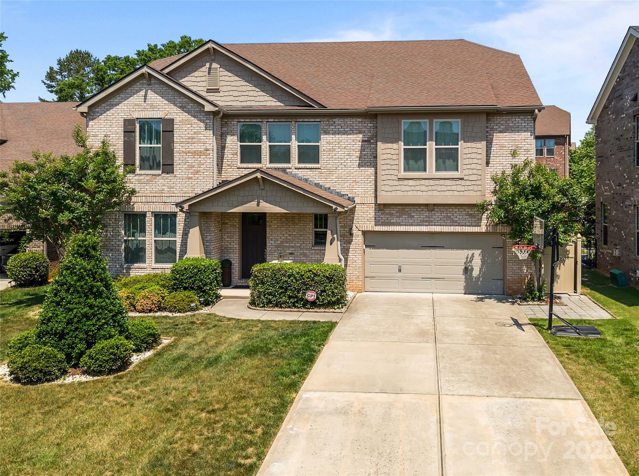 Property Photo: 8614 Goodman Park Court NC 28277