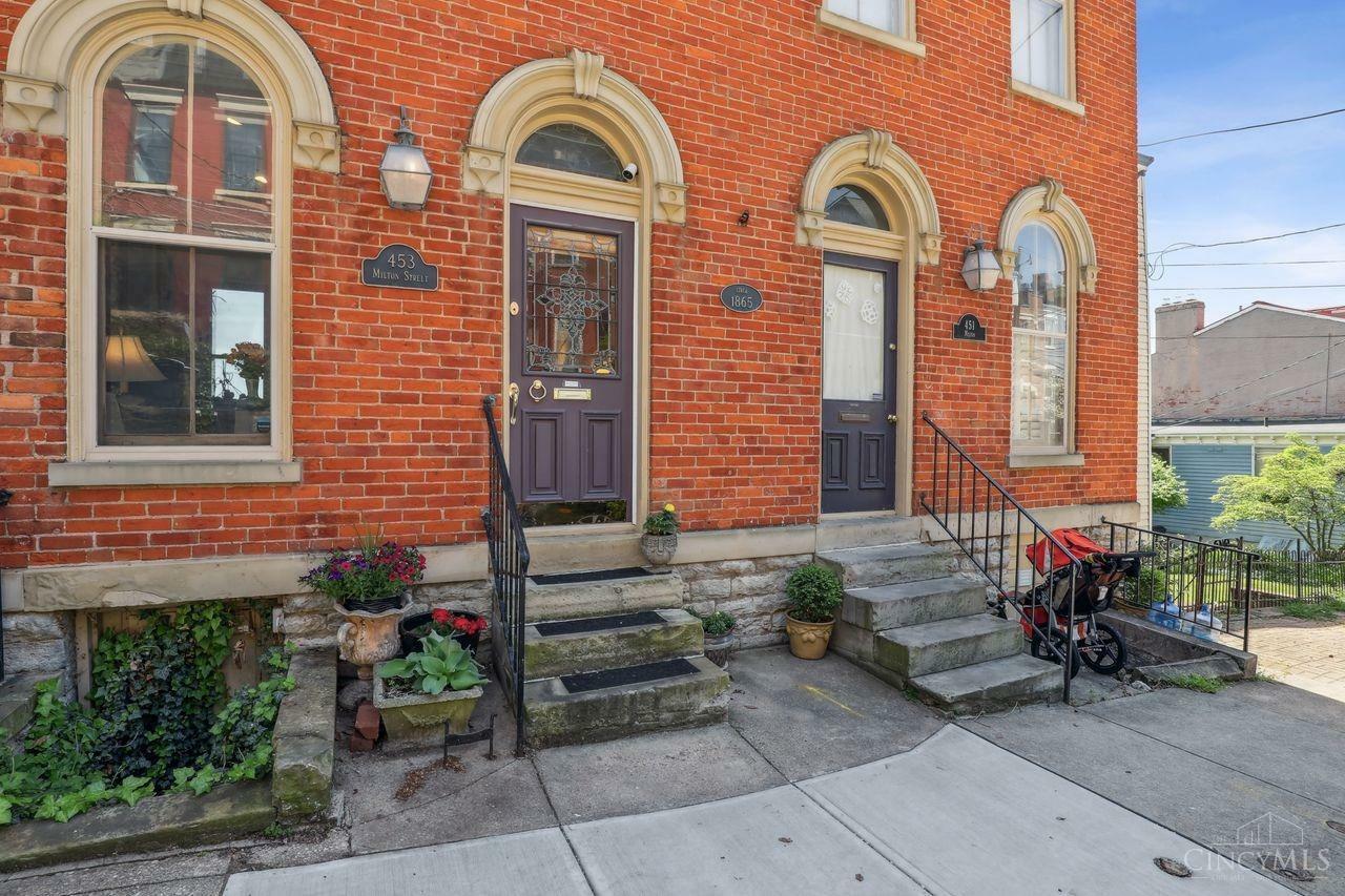 Property Photo: 453 Milton Street OH 45202