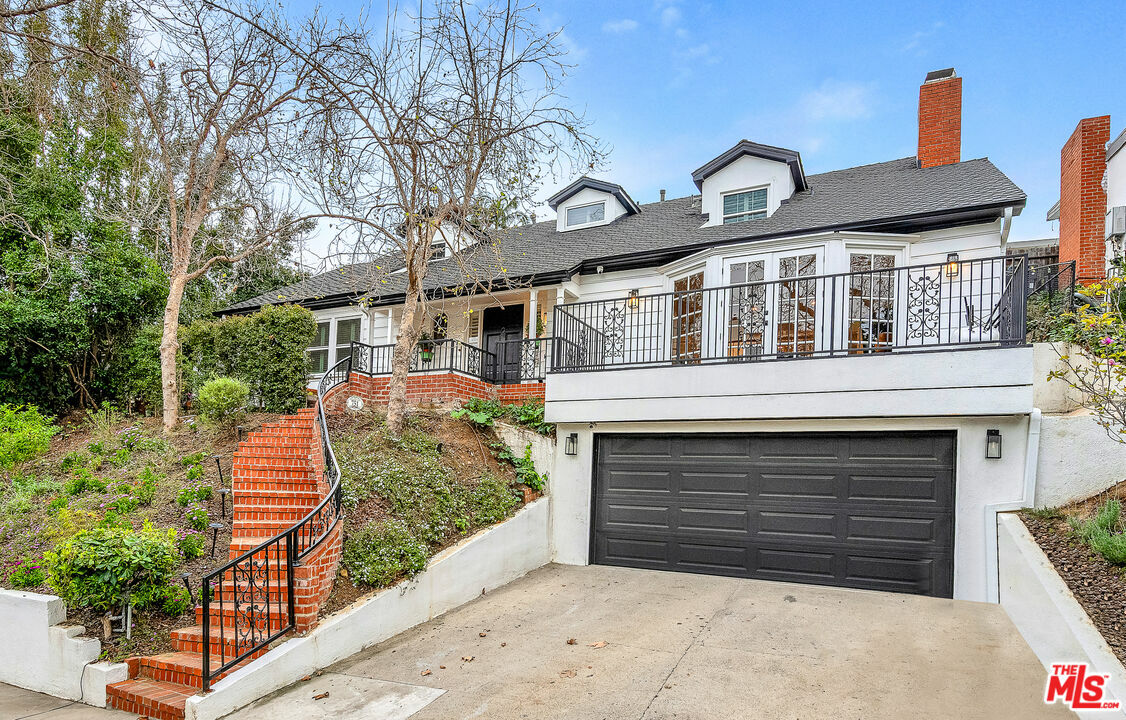 Property Photo: 751 Westholme Ave CA 90024