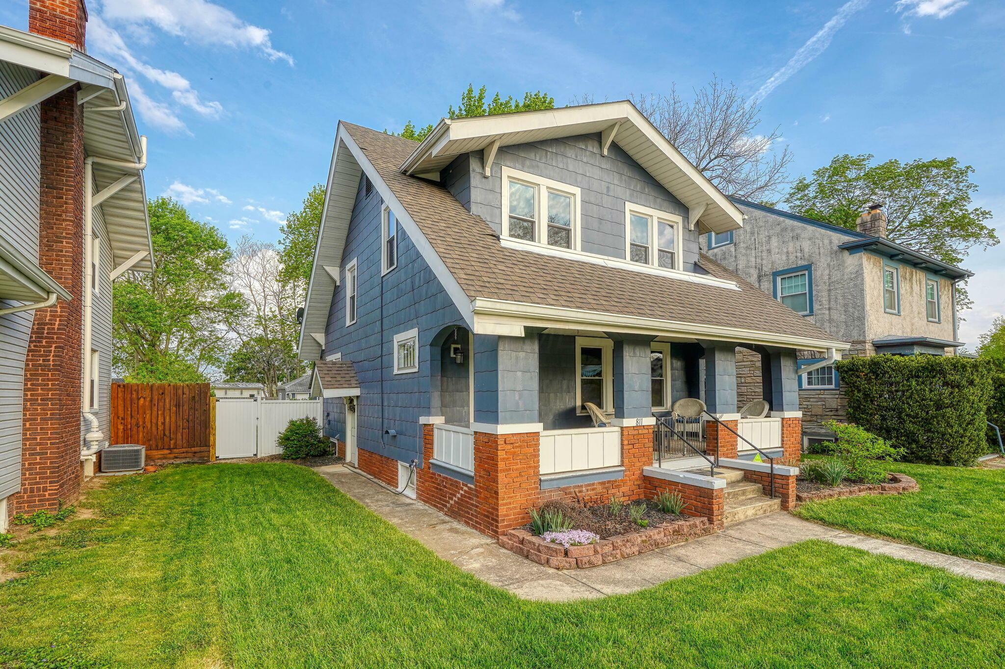 Property Photo: 811 N Court Street OH 43113