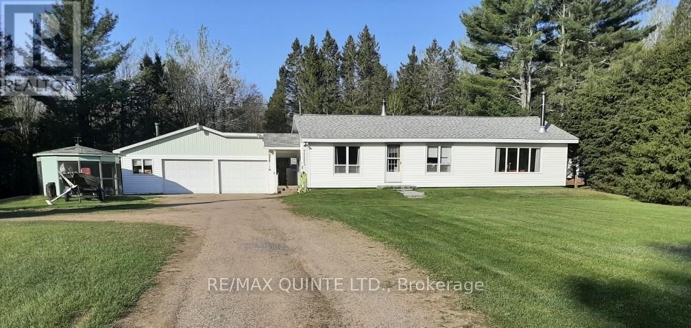 Property Photo:  2063 Henderson Road  ON K0H 1B0 