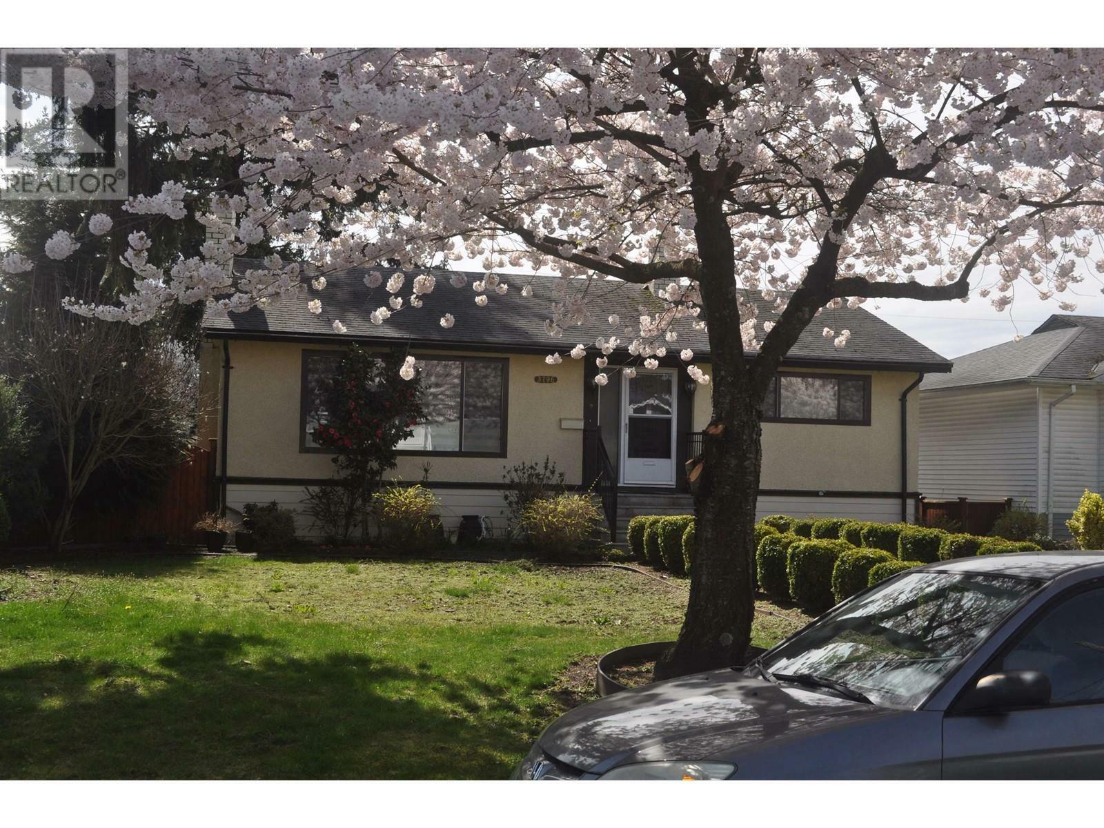 Photo de la propriété: 3796 Peter Street BC V5J 1N4