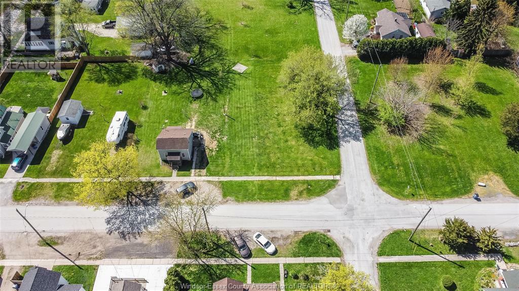 Property Photo:  470 Brown Street  ON N0P 1M0 