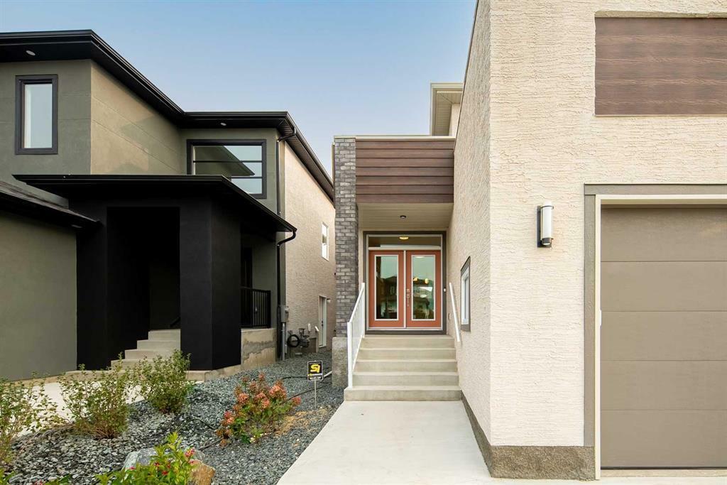 Property Photo: 176 Nuthatch Bay MB R2V 5E4