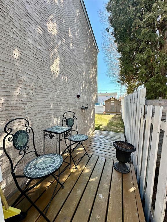 Property Photo: 328 Keewatin Street MB R9A 1K3